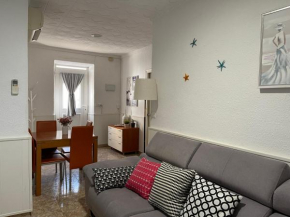 Lleida 25, casa a planta baixa amb àmplia terrassa equipada amb barbacoa